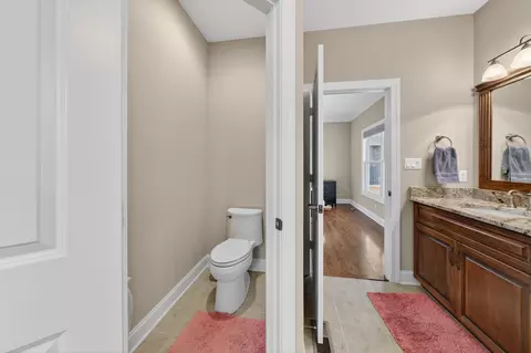 Entry Way - 104 St Christopher Ct, Moneta, VA 24121 photo 2 of 4