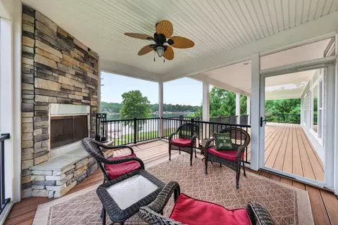 Exterior - 104 St Christopher Ct, Moneta, VA 24121 photo 3 of 13
