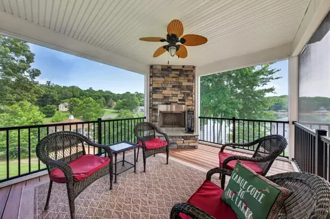 Exterior - 104 St Christopher Ct, Moneta, VA 24121 photo 2 of 13