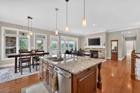 Kitchen - 104 St Christopher Ct, Moneta, VA 24121 photo 3 of 4