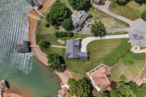 View/Area - 104 St Christopher Ct, Moneta, VA 24121 photo 3 of 10