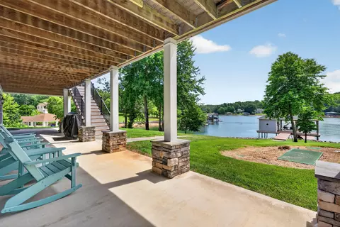 Exterior - 104 St Christopher Ct, Moneta, VA 24121 photo 7 of 13