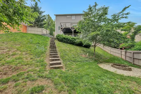 Exterior - 2750 Mcvitty Rd, Roanoke, VA 24018 photo 11 of 14