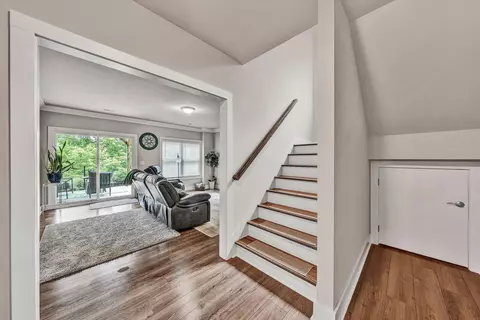 Entry Way - 2750 Mcvitty Rd, Roanoke, VA 24018 photo 7 of 7