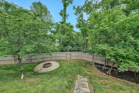 Exterior - 2750 Mcvitty Rd, Roanoke, VA 24018 photo 13 of 14
