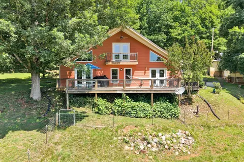 517 Elmer Ln, Rocky Mount, VA 24151