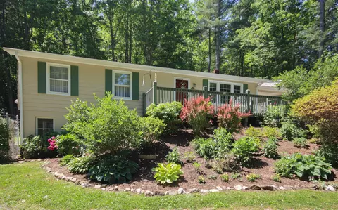 8465 Starlight Ln, Boones Mill, VA 24065