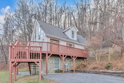 720 Adney Gap Rd, Callaway, VA 24067