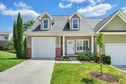 5445 Crossbow Ct, Roanoke, VA 24018