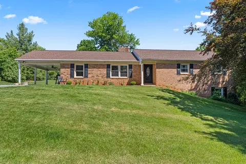 1324 Founding Way Rd, Bedford, VA 24523