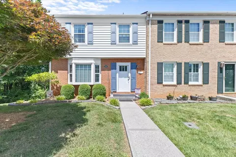 4522 Andover Ct, Roanoke, VA 24018