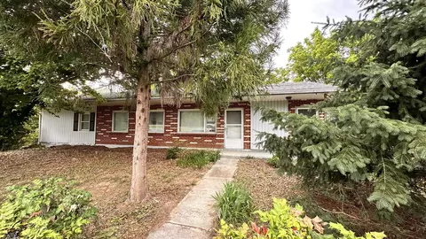 5405 Roanoke Rd, Troutville, VA 24175