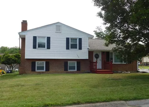 2846 Envoy Dr, Roanoke, VA 24019