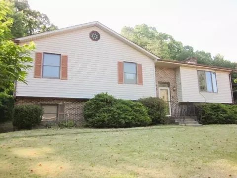 163 Fox Chase Dr, Collinsville, VA 24078