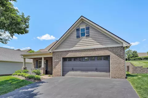 Exterior - 7005 Mountain Spring Trl, Roanoke, VA 24018 photo 3 of 8