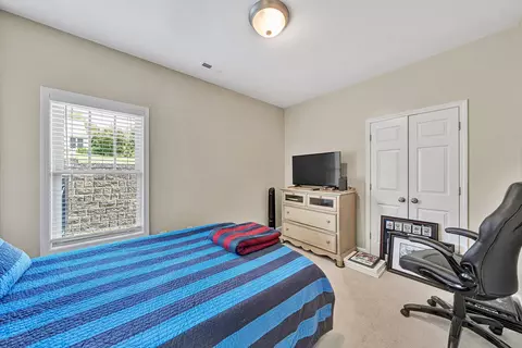 Bedroom - 7005 Mountain Spring Trl, Roanoke, VA 24018 photo 4 of 4