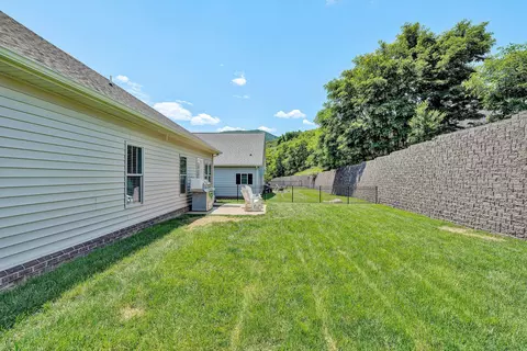 Exterior - 7005 Mountain Spring Trl, Roanoke, VA 24018 photo 8 of 8