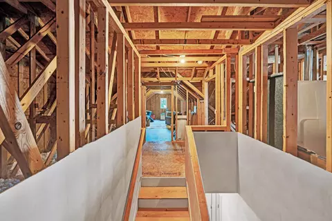 Entry Way - 7005 Mountain Spring Trl, Roanoke, VA 24018 photo 3 of 3