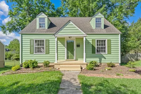 2462 Maiden Ln SW, Roanoke, VA 24015