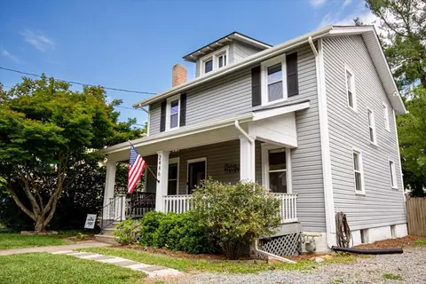 2446 Montvale Rd SW, Roanoke, VA 24015