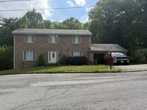 3521 Lakeland Dr, Roanoke, VA 24018