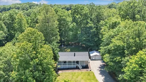 472 Wooded Acres Dr, Hardy, VA 24101