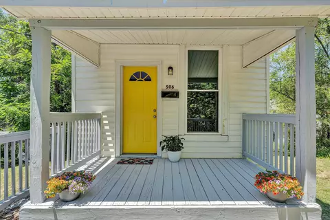 506 6th St NW, Roanoke, VA 24016