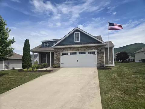 254 Altamira Dr, Roanoke, VA 24019