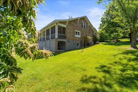 Exterior - 535 Boyd St, Buchanan, VA 24066 photo 11 of 15