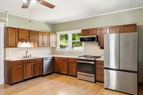Kitchen - 535 Boyd St, Buchanan, VA 24066 photo 1 of 2