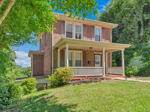 607 Watt St, Martinsville, VA 24112