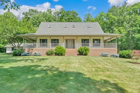 5145 Bradshaw Rd, Salem, VA 24153