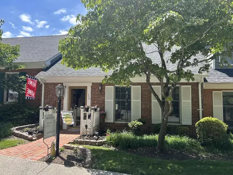117 Greenbrier Dr, Radford, VA 24141