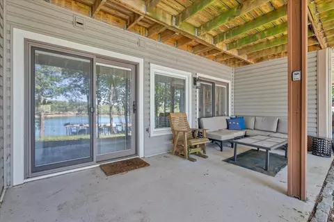 Exterior - 60 Windlass Pointe Dr, Moneta, VA 24121 photo 11 of 12
