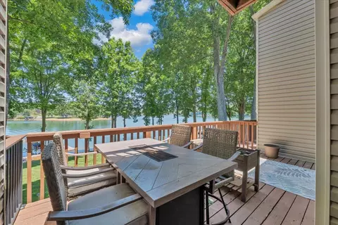 Exterior - 60 Windlass Pointe Dr, Moneta, VA 24121 photo 8 of 12