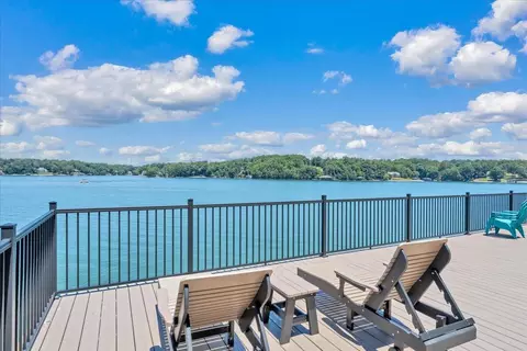 View/Area - 60 Windlass Pointe Dr, Moneta, VA 24121 photo 2 of 10