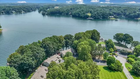 View/Area - 60 Windlass Pointe Dr, Moneta, VA 24121 photo 10 of 10