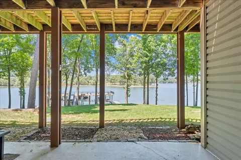 Exterior - 60 Windlass Pointe Dr, Moneta, VA 24121 photo 3 of 12