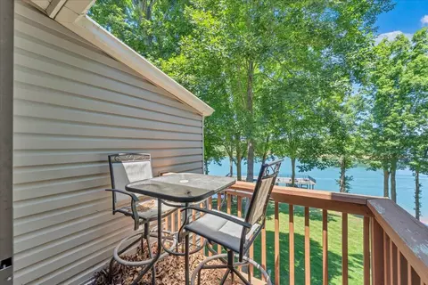 Exterior - 60 Windlass Pointe Dr, Moneta, VA 24121 photo 10 of 12