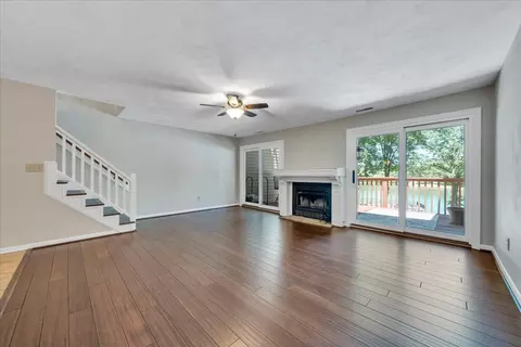 Living - 60 Windlass Pointe Dr, Moneta, VA 24121 photo 3 of 6