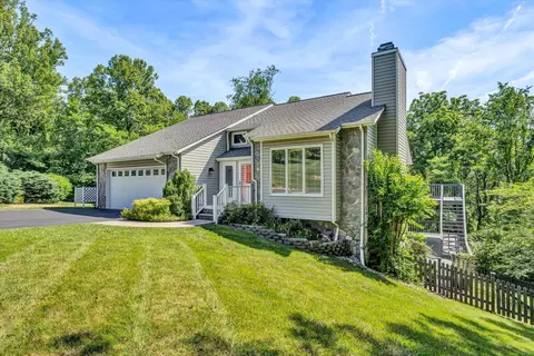 6595 Pencheck Cir, Roanoke, VA 24018