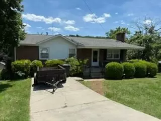 755 Spruce St, Vinton, VA 24179