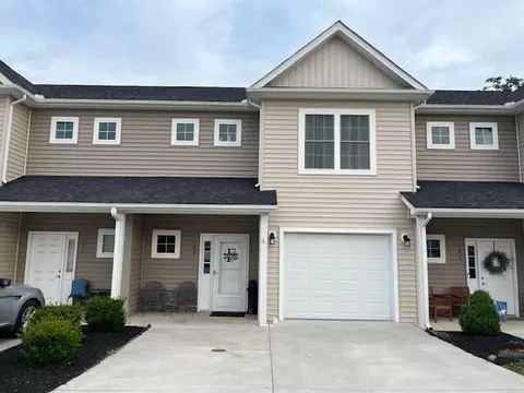 249 Louise Ln, Elliston, VA 24087
