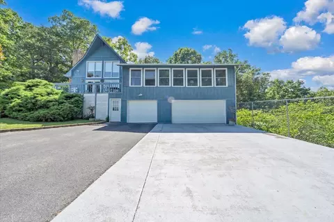 581 Idle Acres Rd, Fincastle, VA 24090