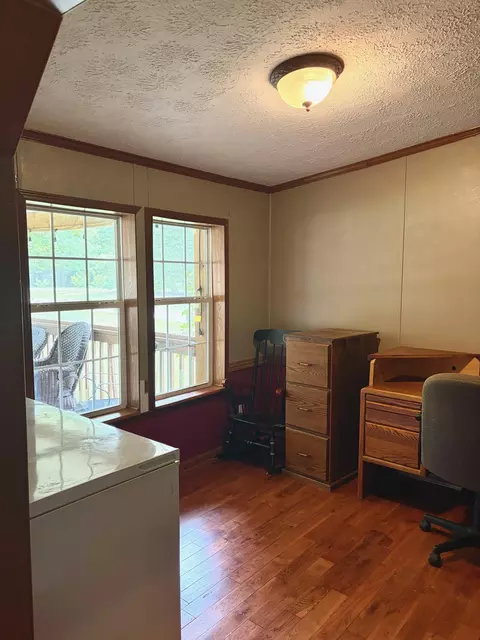 915 Isolane Rd, Callaway, VA 24067 photo 2