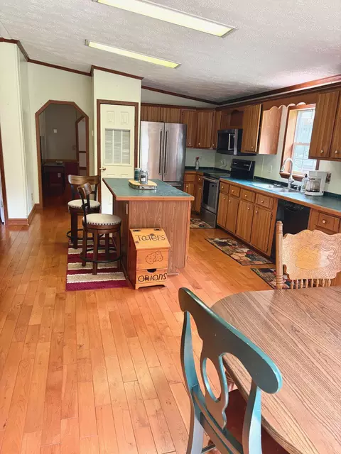 915 Isolane Rd, Callaway, VA 24067 photo 9