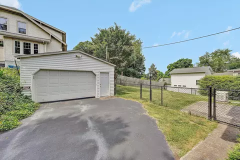 Exterior - 125 23rd St SE, Roanoke, VA 24014 photo 6 of 11