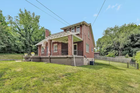 Exterior - 125 23rd St SE, Roanoke, VA 24014 photo 3 of 11