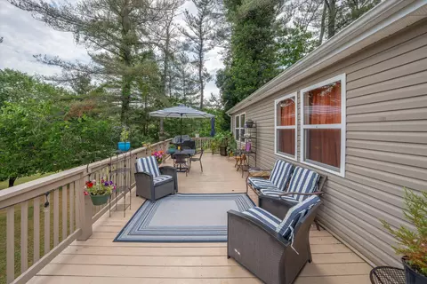 5184 NW River Rd, Salem, VA 24153