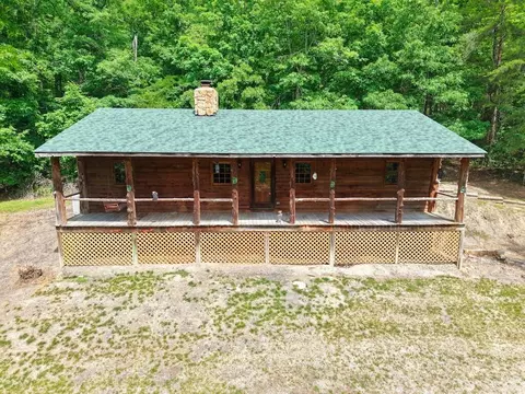 8380 Berrybrook Dr, Salem, VA 24153